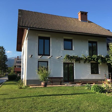 Carniolan House - Gorenska Hiska ラドヴリツァ エクステリア 写真